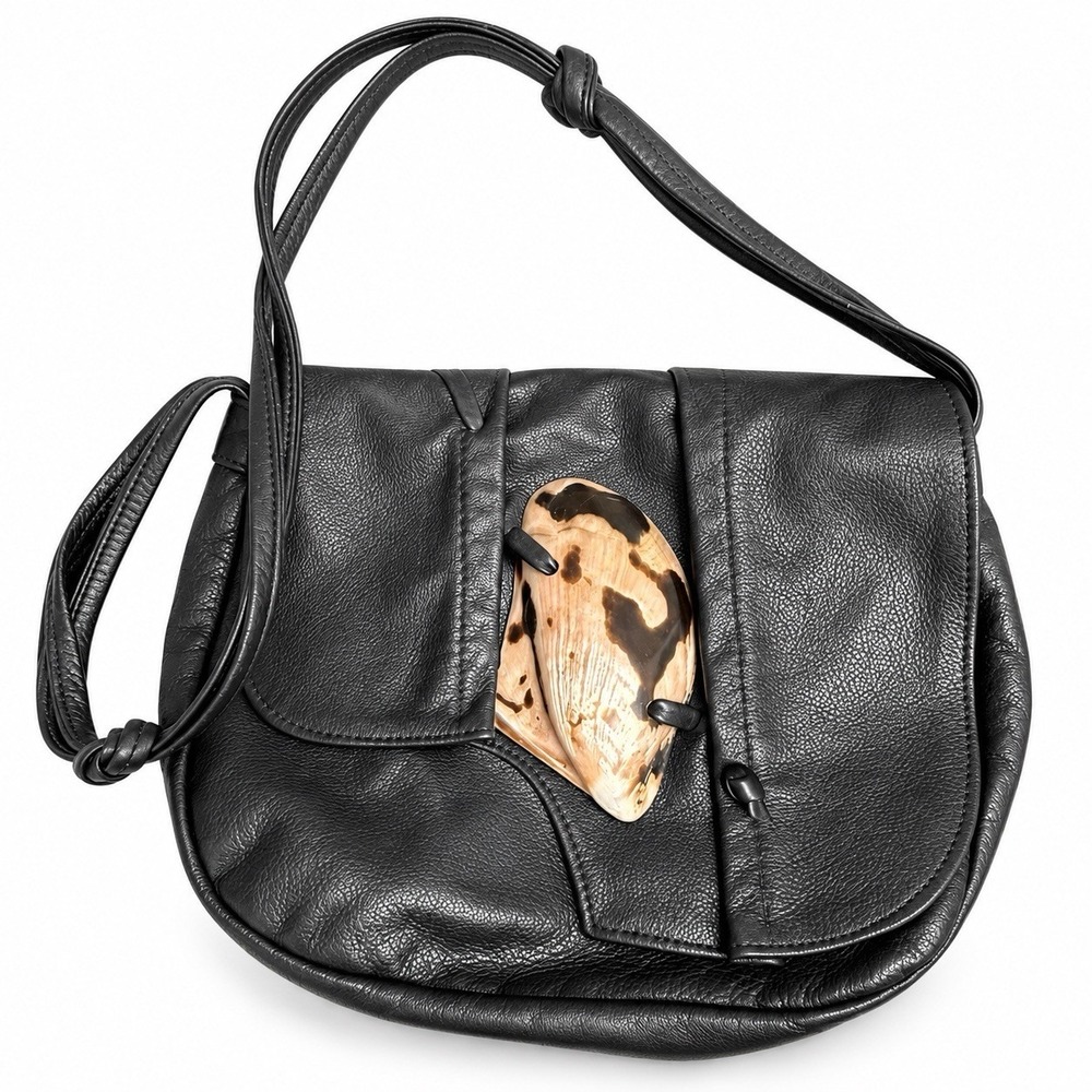 Vintage Black Leather Shoulder Bag Purse Large Natural Shell Accent Boho